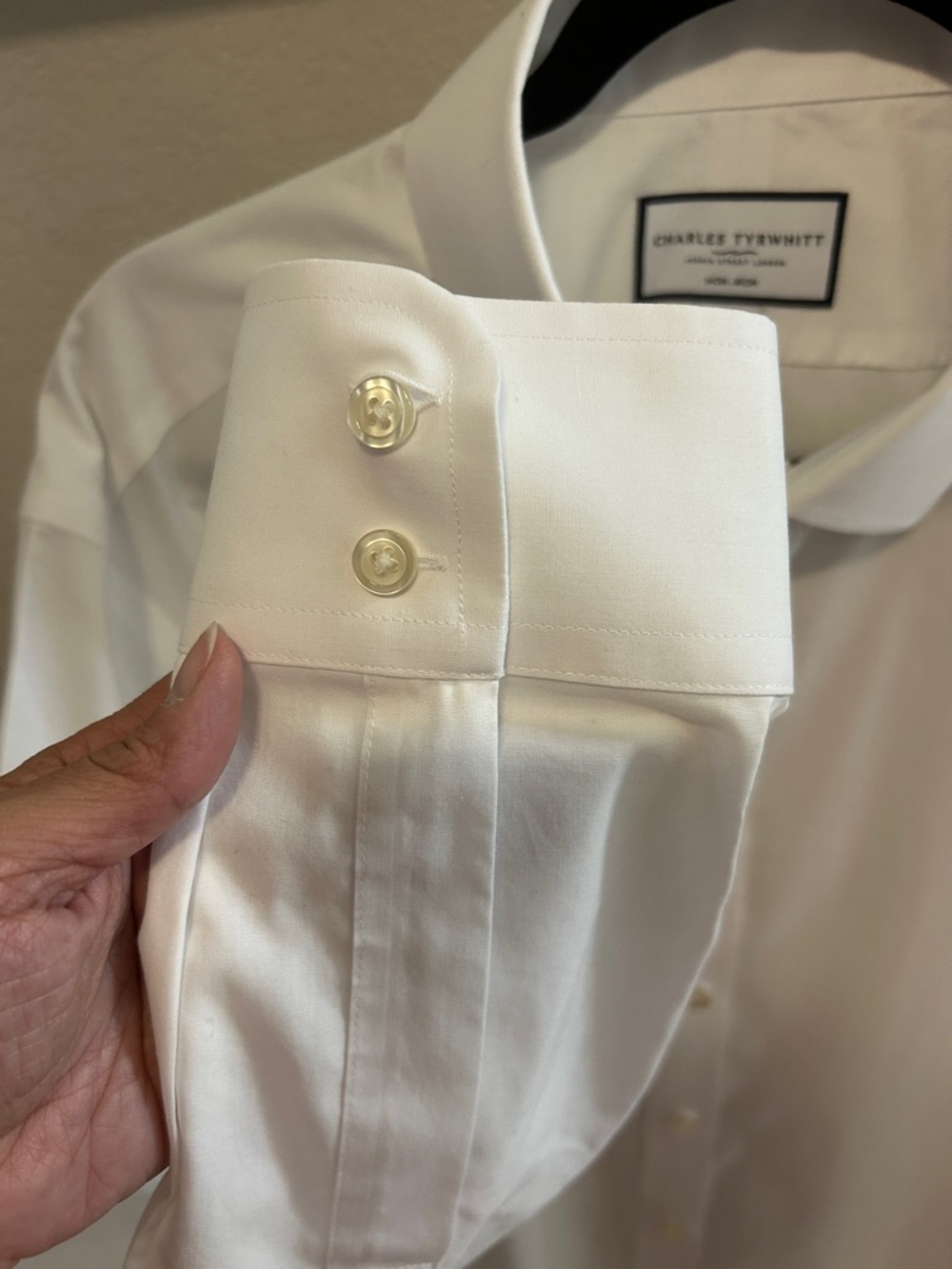 NWOT- Charles Tyrwhitt White Classic Point-Collar Dress Shirt - Picture 3 of 4